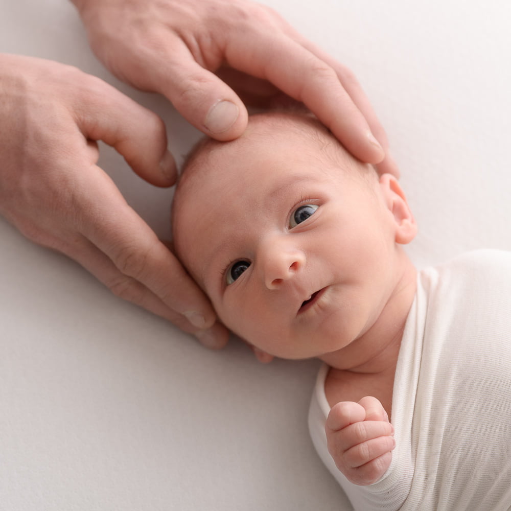 Mon bébé doit-il dormir pendant son shooting photo nouveau-né ?