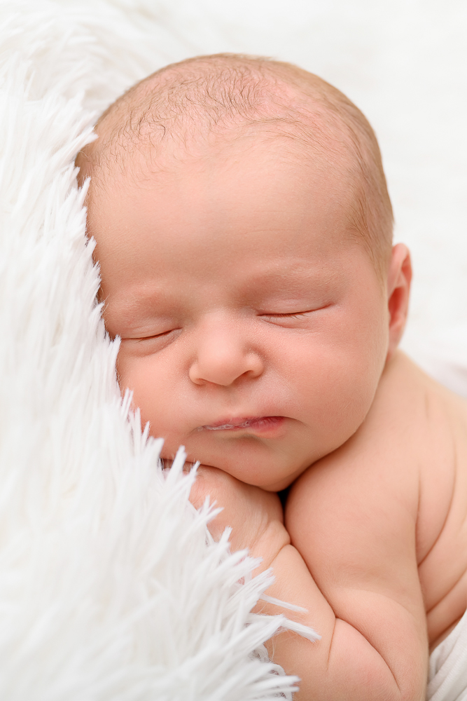 photographe nouveau-né à yverdon en studio